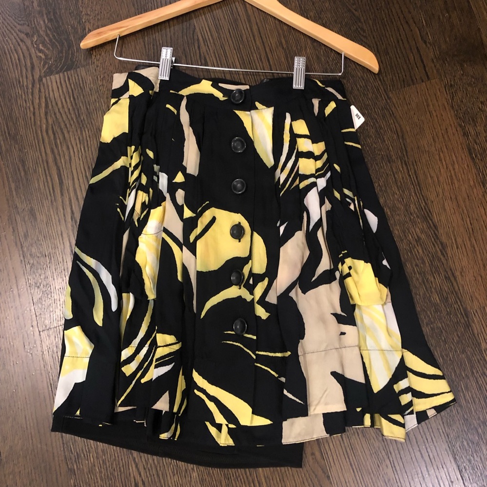 Mango never worn mini skirt with tag